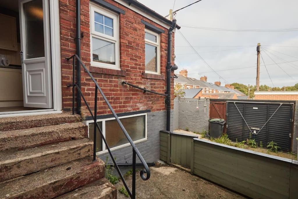 Cosy 3-Bedroom House In Seaham - Street Parking Eksteriør billede